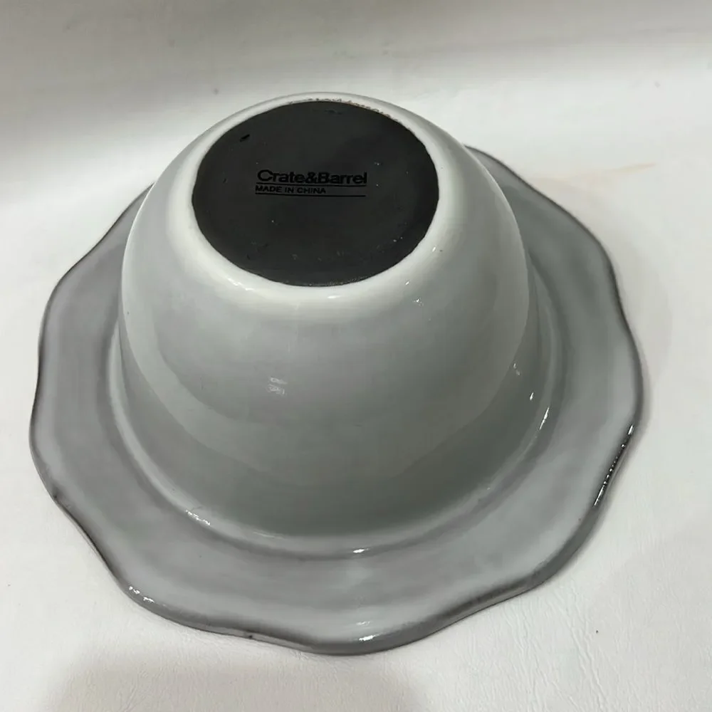 2 Crate and Barrel Lira White & Grey Porcelain scalloped soup cereal 2 Cup bowls